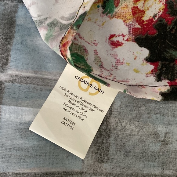 Shower curtain Italy theme like new - Picture 3 of 3